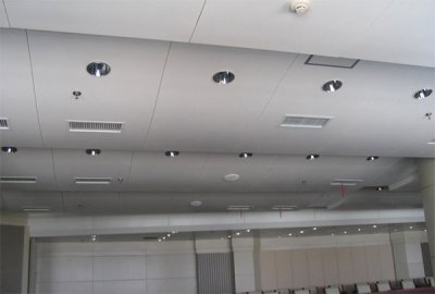質(zhì)量和價格會影響鋁單板廠家的發(fā)展