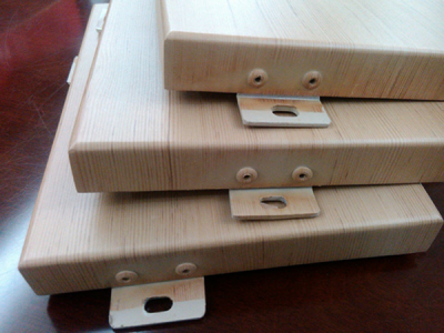 木紋氟碳鋁單板特點(diǎn)