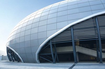 裝飾效果好是雙曲鋁單板的一個(gè)優(yōu)點(diǎn)