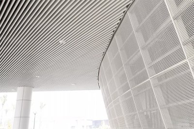 鋁合金材料是幕墻裝飾首選材料