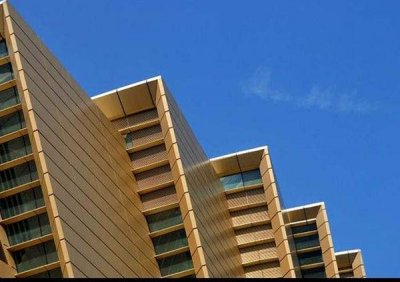 氟碳鋁單板漆面受損的補救方法